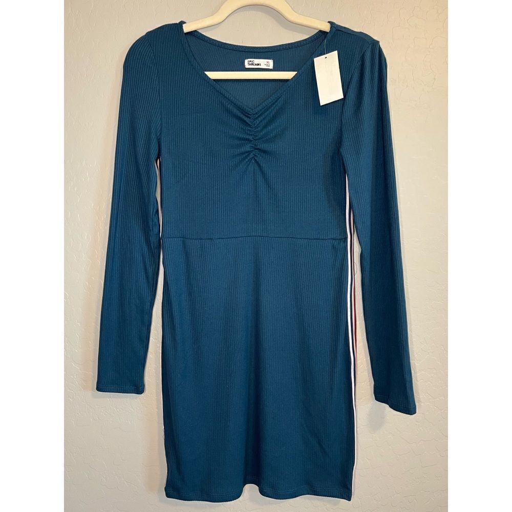 Epic Threads Girls Salem Blue Long Sleeve V-Neck Side Stripe Dress Size XL - Picture 10 of 10
